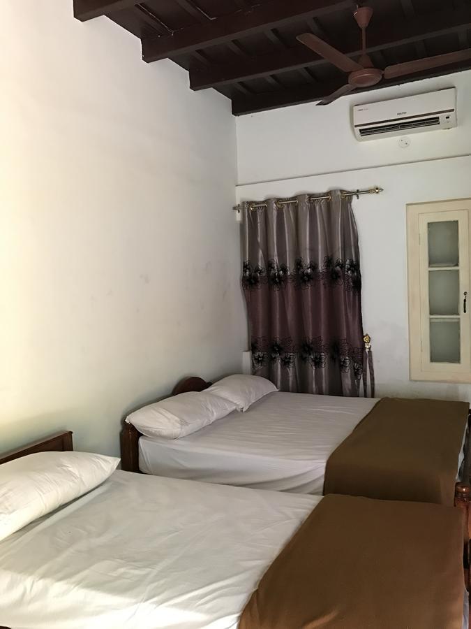 Palm Rivera Kochi Exterior foto